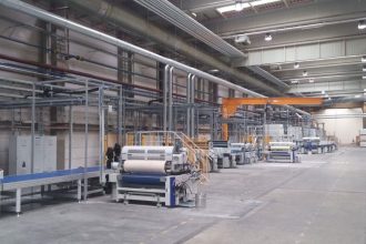 Linia lakiernicza w spółce Pfleiderer Grajewo.