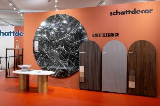 Schattdecor - stoisko na targach SICAM 2024 - dekory Dark Elegance