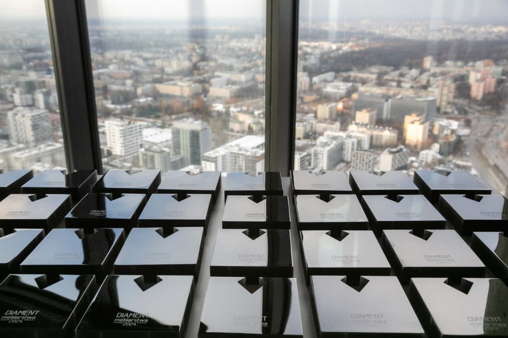 Gala konkursu Diament Meblarstwa 2024 na szczycie Skylinera.