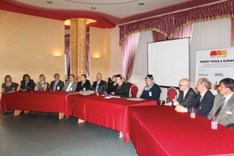 Tematem przewodnim panelu dyskusyjnego podczas „ProMaTap 2011” była współpraca projektantów, dostawców i producentów mebli. Wzięli w nim udział przedstawiciele tych grup zawodowych.