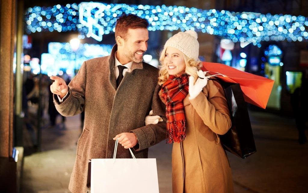 Wydatki świąteczne Polaków w 2023 r. będą wyższe niż przed rokiem.