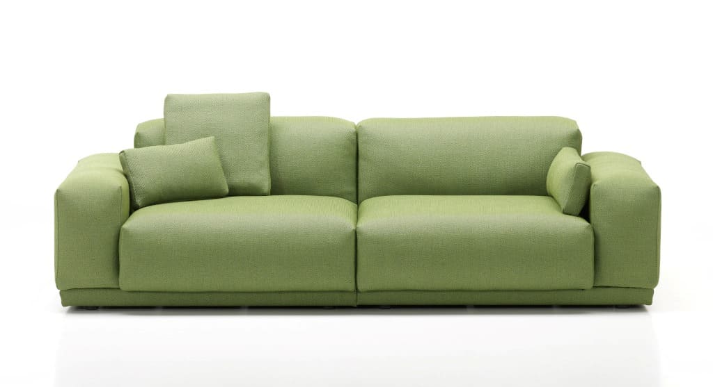 W sofie „Place” (prod. Vitra) Jasper Morrison obiecuje nam wygodę za sprawą „poduszkowatego” kształtu i nie jest to obietnica bez pokrycia.