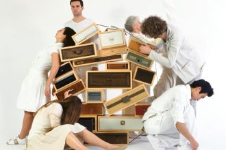 Komoda zaprojektowana przez Tejo Remy to jeden z najbardziej znanych projektów Droog Design.