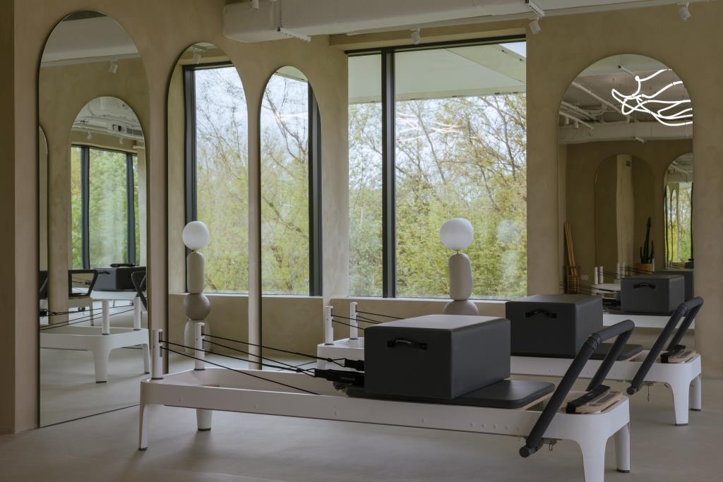 Butikowe studio treningowe Palm Studio, projekt Madama.