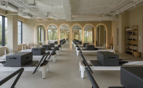 Butikowe studio treningowe Palm Studio, projekt Madama.