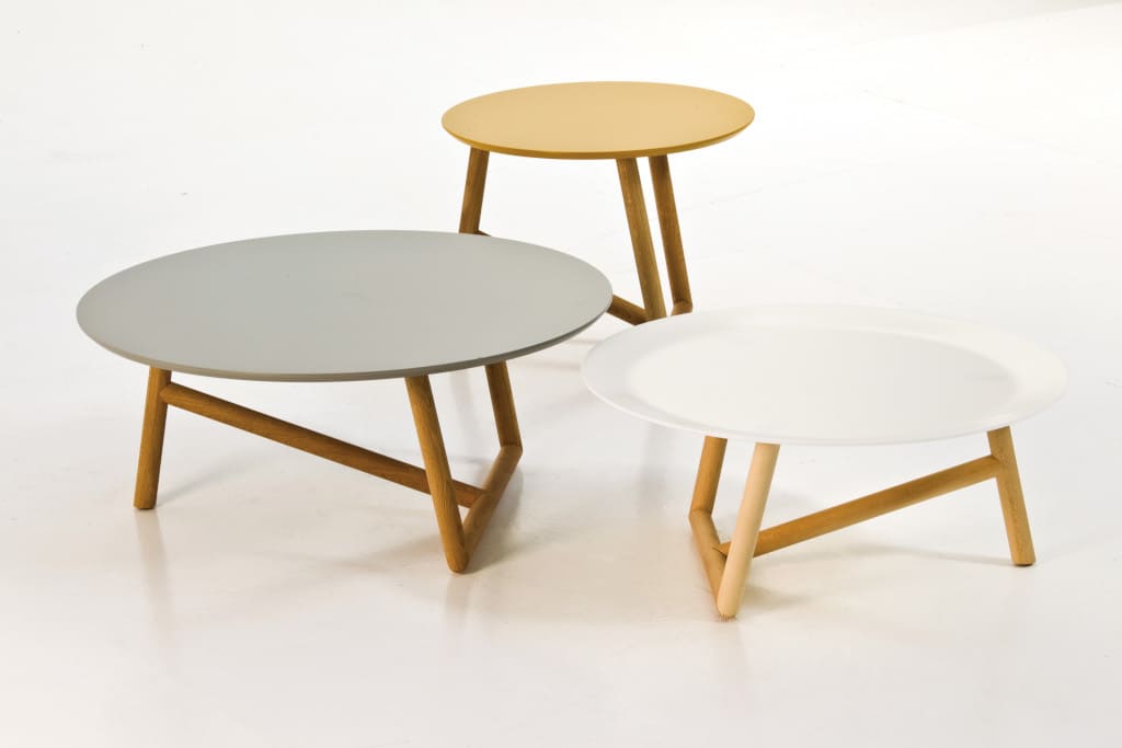 Meble „Klara” (prod. Moroso), powstające w regionie Mazano znanym od stuleci we Włoszech z produkcji krzeseł, to hołd, który złożyła Patricia Urquiola dla meblarskiej tradycji.