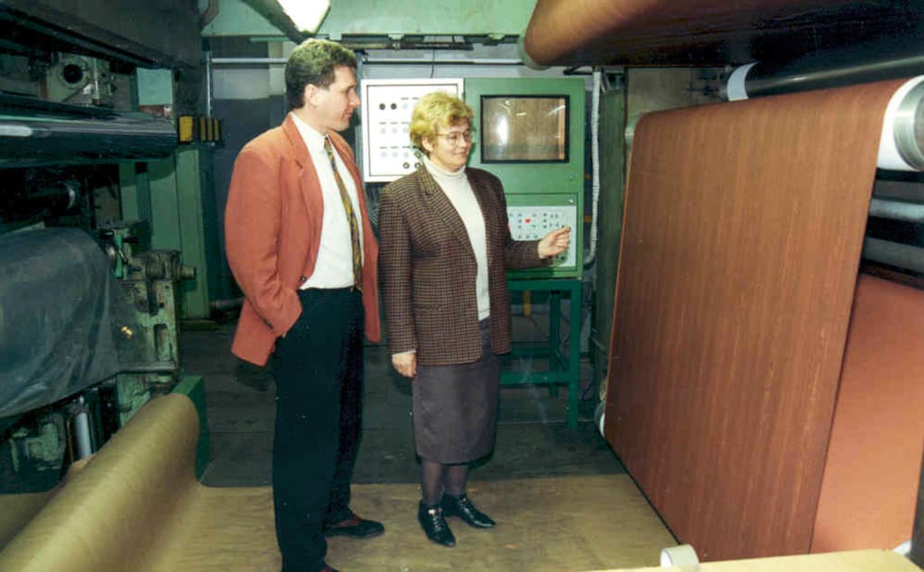 Wanda Zyburska z Reinerem Schulzem – aktualnie przewodniczącym Zarządu grupy Schattdecor.