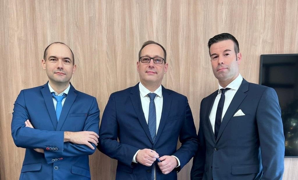 Zarząd Interprint Polska (od lewej): Cezary Bąbała, Jochen Geiger, David Rauchalles.