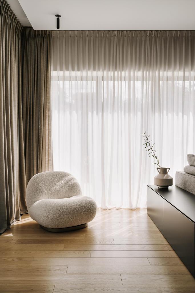 Projekt domu o powierzchni 300 m2 autorstwa pracowni Zimon Studio.