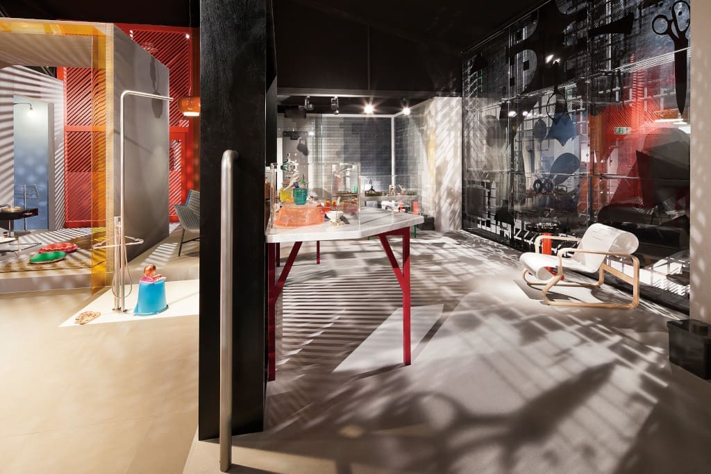 Prysznic na świeżym powietrzu i kuchnia przypominająca stragan to dwa oryginalne pomysły z „Das Haus”.