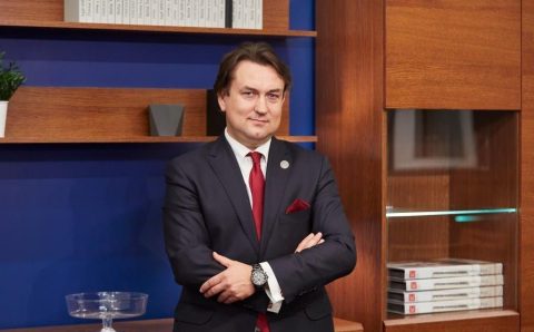 Jaka jest przyszłość AI w biznesie - zastanawia się w najnowszym felietonie Tomasz Wiktorski, właściciel B+R Studio Tomasz Wiktorski.