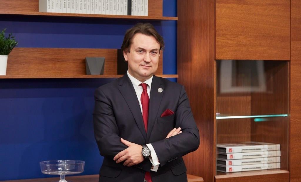 Jaka jest przyszłość AI w biznesie - zastanawia się w najnowszym felietonie Tomasz Wiktorski, właściciel B+R Studio Tomasz Wiktorski.