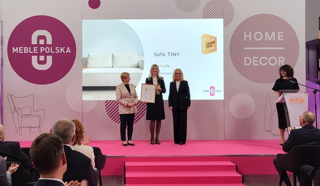 Złote Medale Grupy MTP - MEBLE POLSKA 2024 - Grand Prix Grupy MTP dla firmy Wajnert Meble.
