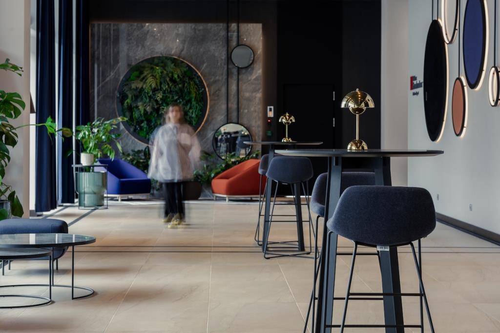 Lobby Hilton Garden Inn Kraków Airport, realizacja AKA Studio.