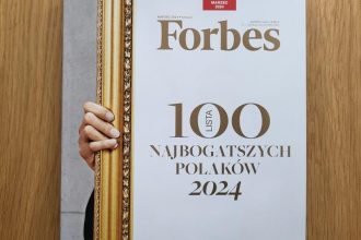 Na liście 100 najbogatszych Polaków magazynu Forbes znalazły się 4 nazwiska właścicieli firm z branży meblarskiej.
