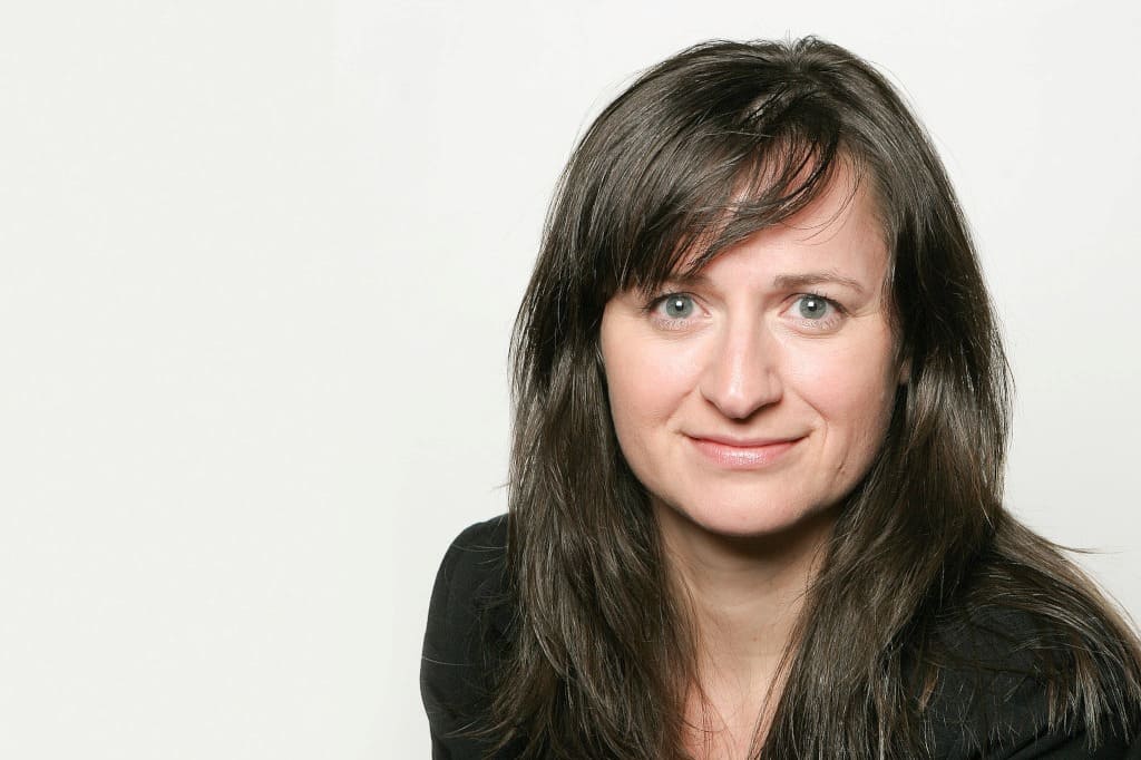 Mecenas Adriana Grau, właścicielka kancelarii adwokackiej Grau z siedzibą w Hamburgu, specjalizującej się w obsłudze prawnej firm zagranicznych eksportujących do Niemiec.