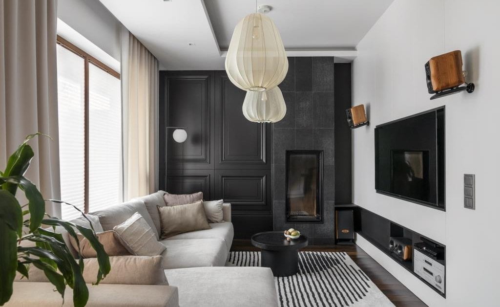 Salon - metamorfoza domu pod Warszawą autorstwa pracowni PRW Design.