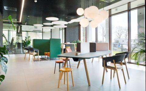 Nowy Styl rozwija showroomy w Polsce. Flagowy showroom znajduje się w Krakowie.