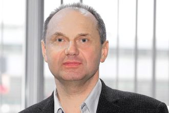 Adam Paprzycki, współwłaściciel Centrum Meblowego Mebel-Styl ze Świdnicy.