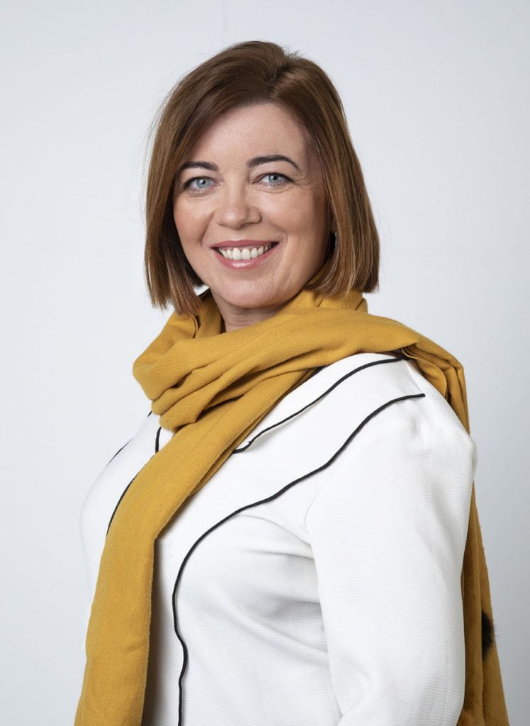 Danuta Pawlik, Kierownik działu komunikacji w przedsiębiorstwie Schattdecor Sp. z o.o.