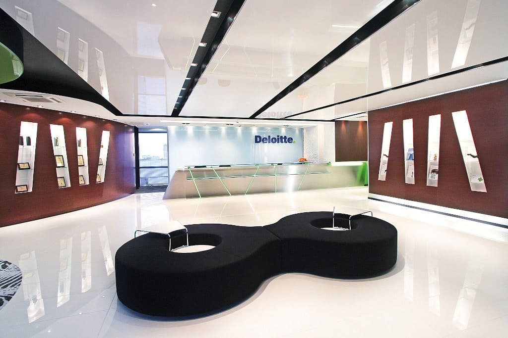 Deloitte, proj. Massive Design.
