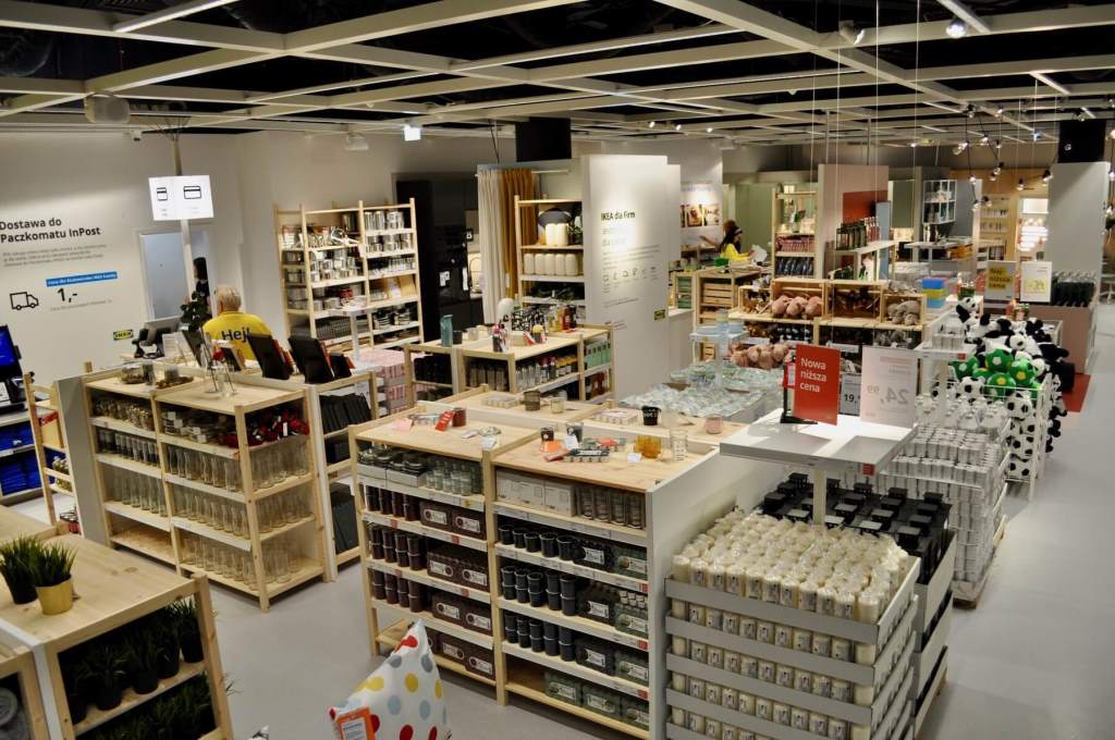 IKEA w Gliwicach - wnętrze sklepu.