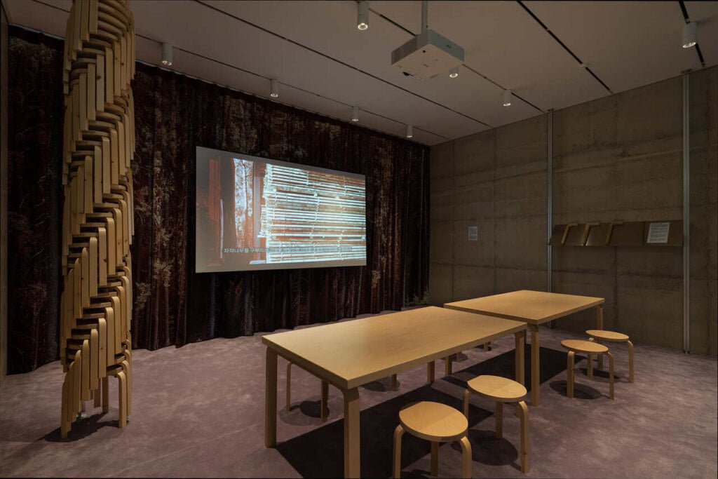 Maharam – Kaleidoscope-Room – Artek – Formafantasma. Fot. Studio-Jaybee.