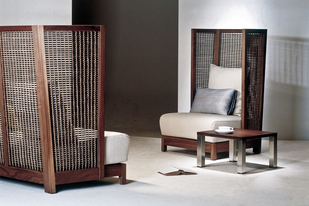 Wypoczynkowe meble z rattanu „Suzy Wong” nawiązują do stylu orientalnego. Łączą w sobie tradycyjną wschodnią wrażliwość z nowoczesnymi zasadami projektowania.