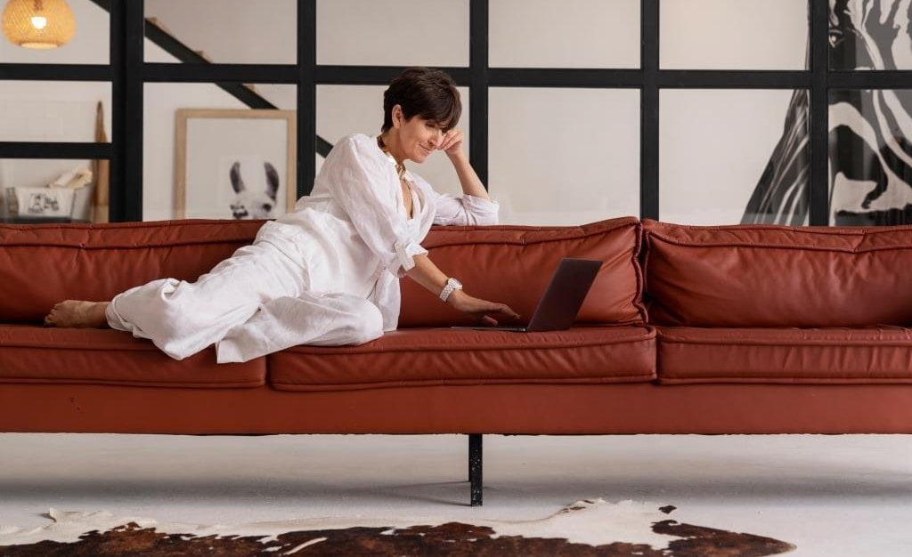 Rynek mebli tapicerowanych to temat najnowszego raportu B+R Studio.