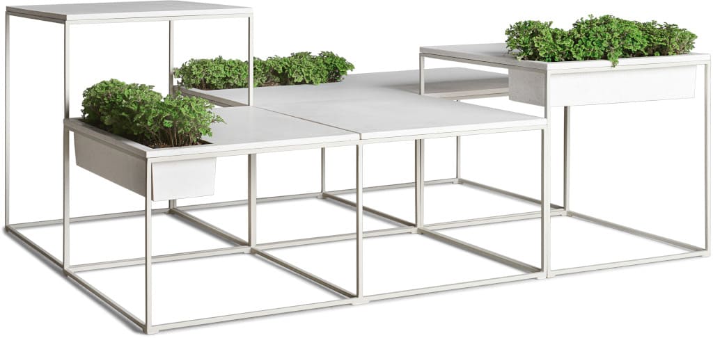 Stoliki „Kaja” mają wszechstronny charakter i w równym stopniu sprawdzą się we wnętrzach domu, jak i w przestrzeni outdoor.