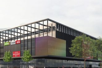 Sklep meblowy Grupy XXXLutz w mieście Linz w Austrii.