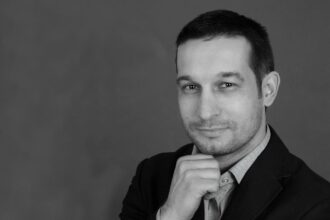 Jacek Szulc, sales manager firmy Lumatech.