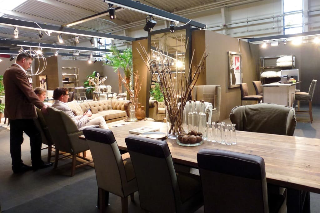 W Meblowym Centrum Wystawienniczym w Barntrup prezentowano aktualny asortyment w zakresie mebli i akcesoriów.