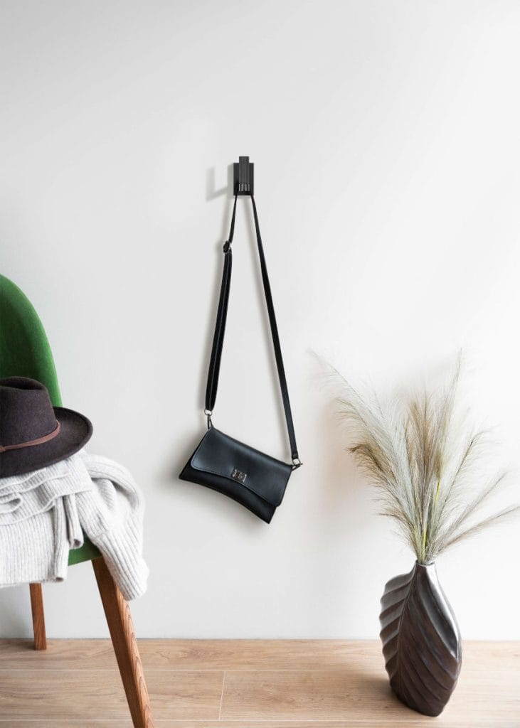 AMIX - wieszak W039b z wiszącą torebką i krzesłem