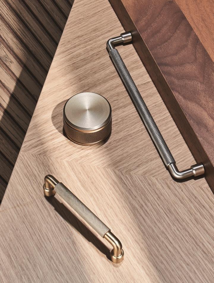 Deco 2023 to kolekcja uchwytów stworzona na 100-lecie Häfele. Dzięki niej firma zaprezentowała kompendium innowacyjnych pomysłów projektowych. Tęsknota za indywidualnością to nowoczesny aspekt luksusu, co widać w kolekcji Corvo – to haptyka, która inspiruje.