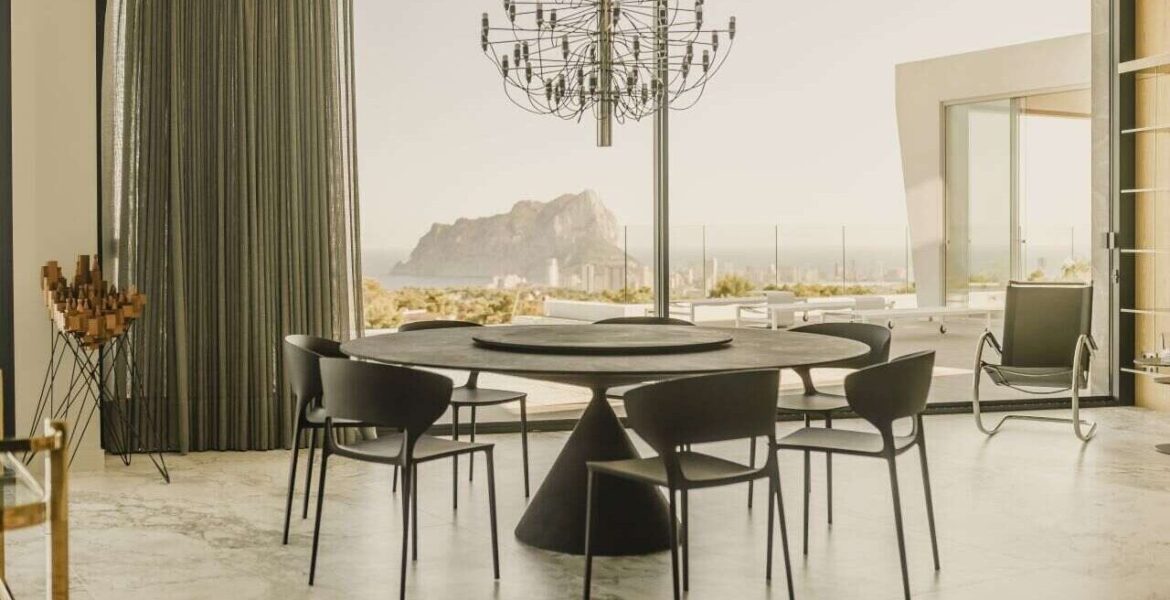 Jadalnia - dom w Hiszpanii w Calpe.