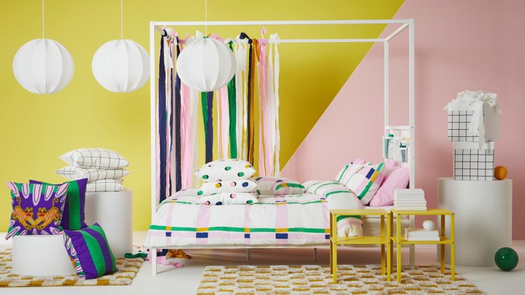 Jasne kolory, radosne wzory - czy można lepiej rozpocząć lato? Pyta na progu wakacji IKEA.