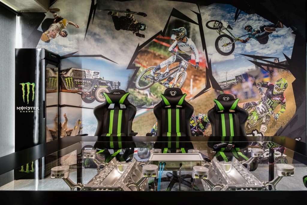 W sali „Monster” architekci z BIT CREATIVE postawili na dynamiczny wystrój.