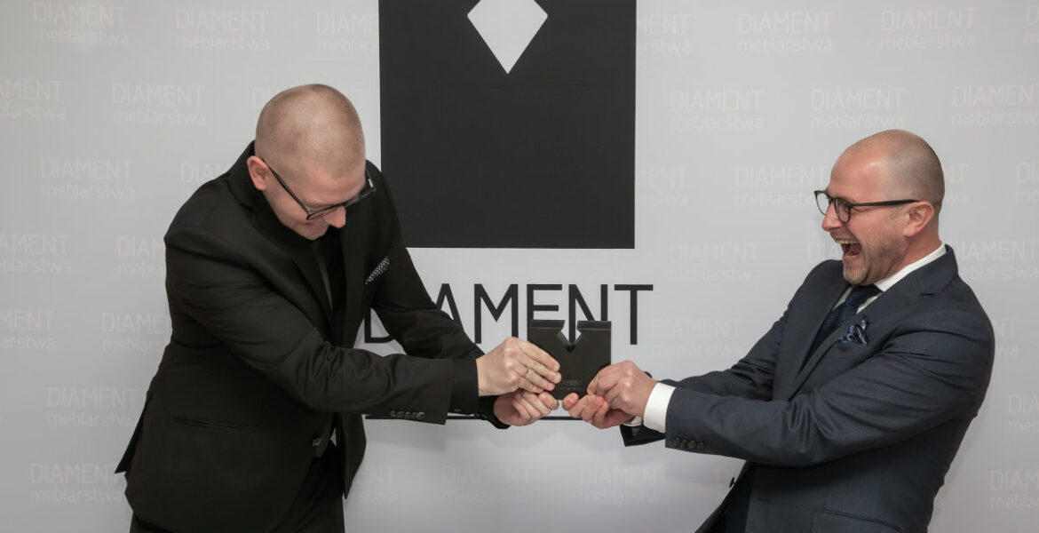 Do 31 lipca 2024 r. trwa promocja w konkursie Diament Meblarstwa 2025. Spór o dianment.
