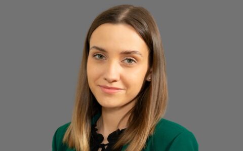 Michalina Woźny adwokat, Senior Tax Consultant w Praktyce Podatkowej kancelarii Domański Zakrzewski Palinka o tym, czym jest oszustwo celne, a czym paserstwo celne.