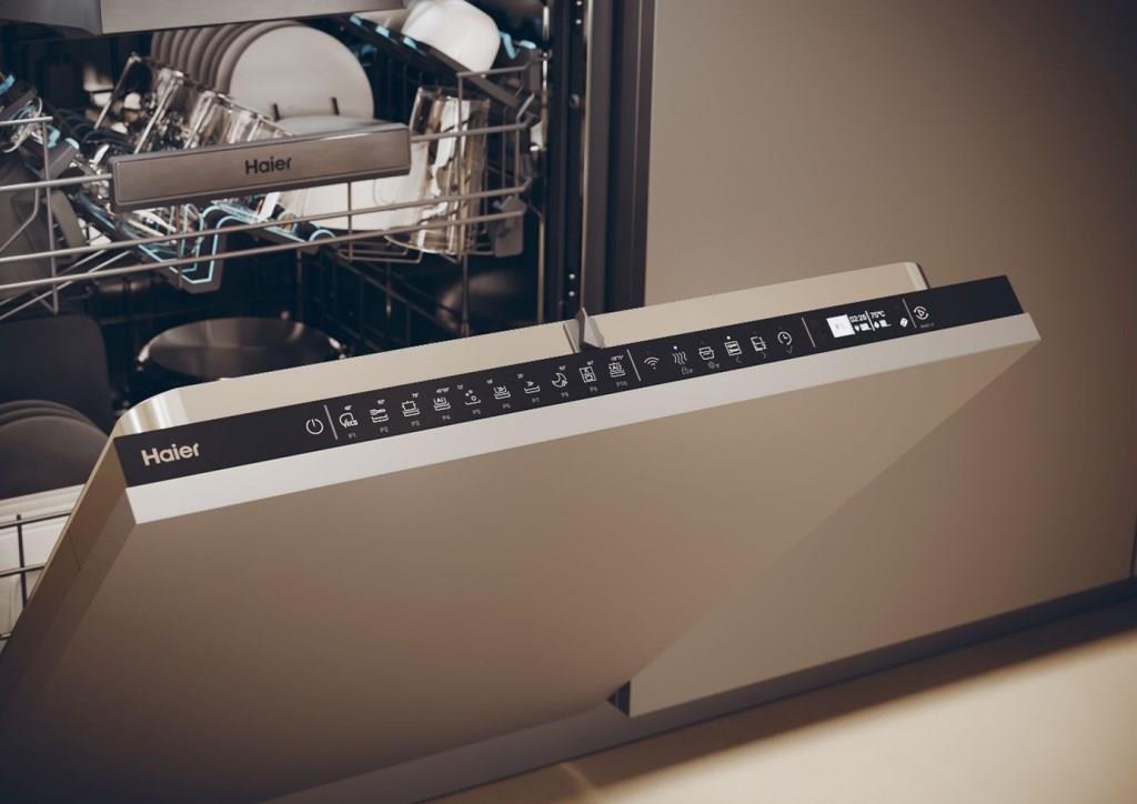 Jeśli użytkownik nie wie, który program będzie najlepszy dla naczyń umieszczonych w zmywarce Haier, wystarczy, że zrobi im zdjęcie. Aplikacja hOn oraz funkcja Washing Lens przy użyciu sztucznej inteligencji automatycznie dobiorą najlepsze parametry zmywania: optymalne rozłożenie wsadu oraz najwydajniejszy i najszybszy cykl.