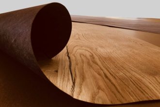 Innowacyjna płyta fornirowana 3D GABER z przestrzenną strukturą forniru.