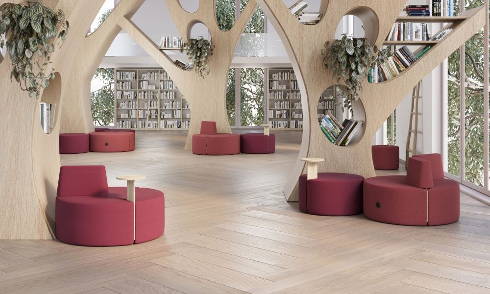 • Tri.ply, Nowy Styl – produkt oferujący nieograniczone możliwości aranżacyjne w różnych strefach spotkań. Okrągłe pufy, które są sercem kolekcji, doskonale urozmaicą każde wnętrze, wprowadzając do niego nowoczesny i stylowy akcent.