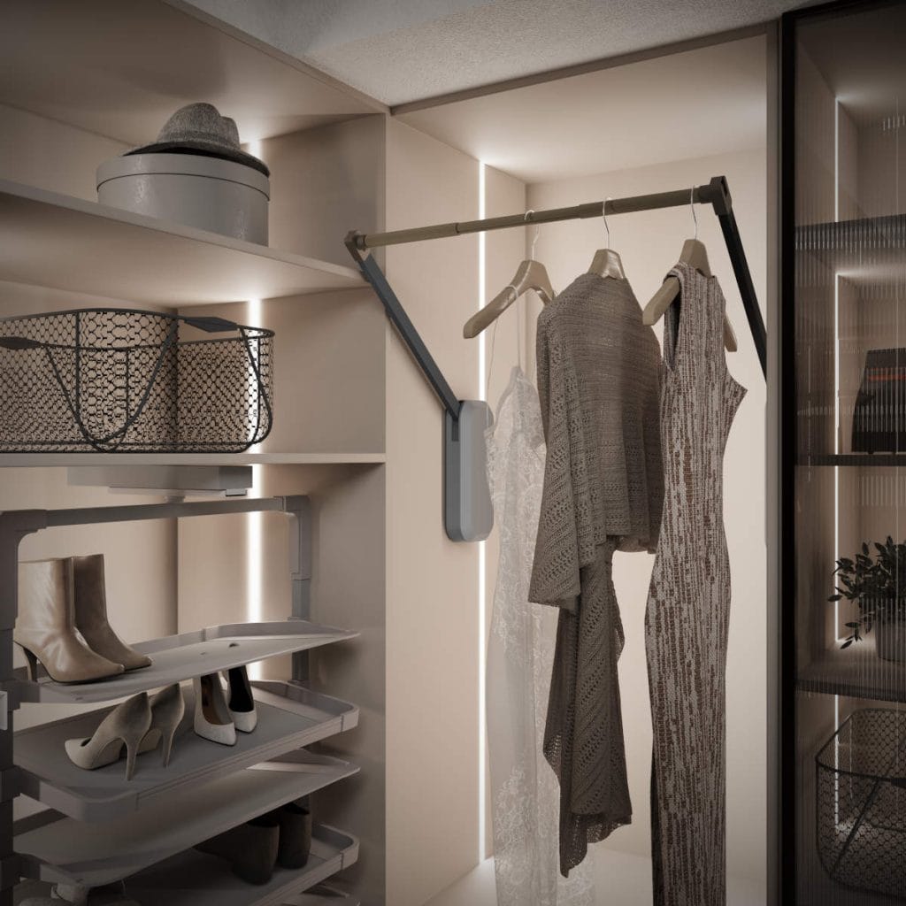 Pantograf elektryczny Queen w nowoczesnej garderobie – wygodne opuszczanie drążka na ubrania.