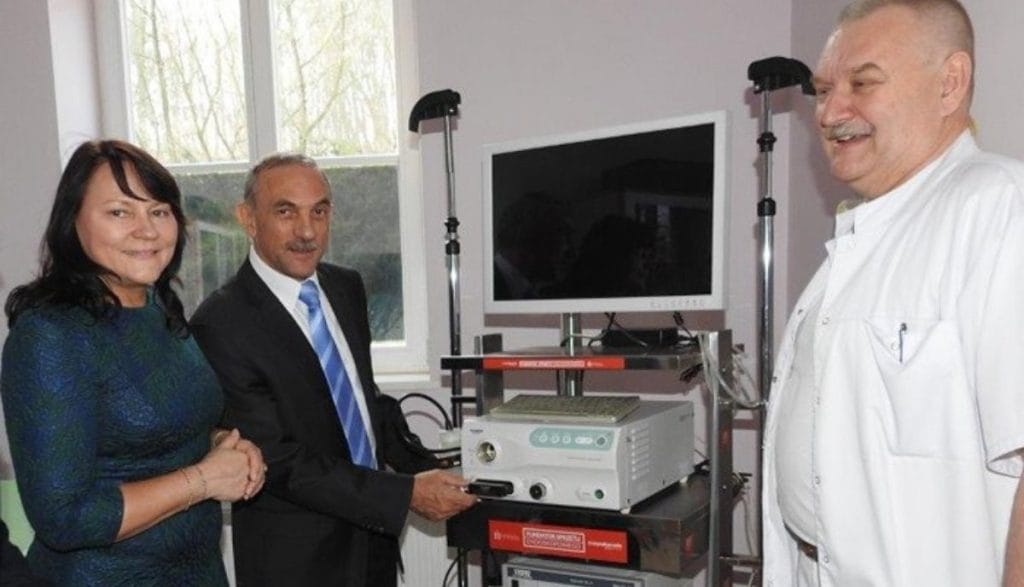 Przekazanie dla Szpitala Powiatowego w Nowym Mieście Lubawskim sprzętu endoskopowego za kwotę ćwierć miliona złotych.