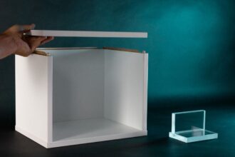 System Core umożliwiający prosty montaż mebli na kliknięcie.