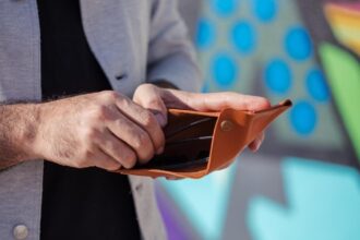 Na co warto odkładać pieniądze i jak