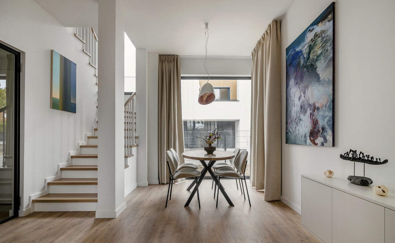 Przestrzeń dzienna w stylu slow life. Projekt: Decoroom, stylizacja: Maria Szymańska. Fot. Kamila Markiewicz-Lubańska, Wnętrza w obiektywie.