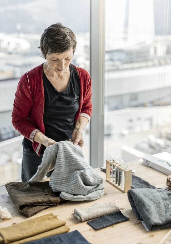 Christine Ladstätter we własnej pracowni. Fot. storyteller lab.