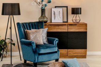 Według Głównego Urzędu Statystycznego wartość produkcji sprzedanej mebli od stycznia do września 2023 roku wyniosła 44.151,7 mln złotych.